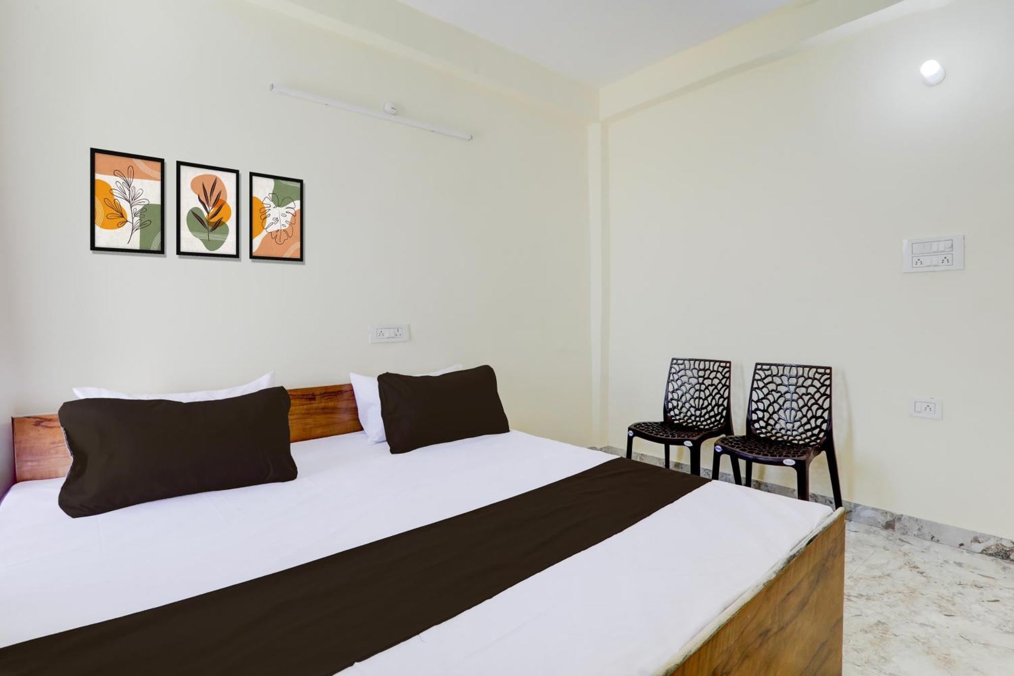 Hotel O Rn Chinhat Экстерьер фото